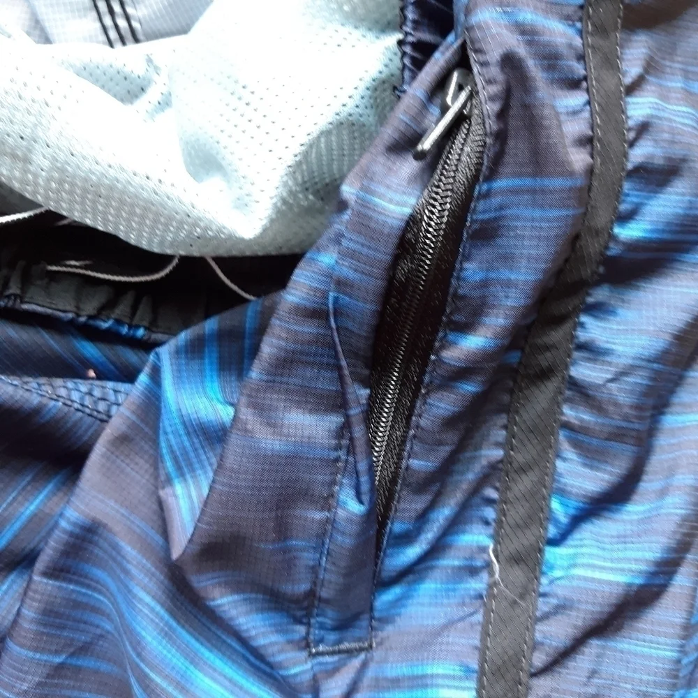 Speedo Men’s Swim Trunks. Size Medium
